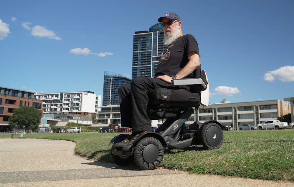 Bob xsto rolling down